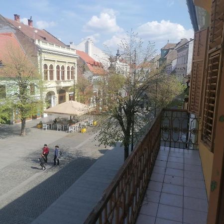 Apartament Royal Sibiu Leilighet Eksteriør bilde